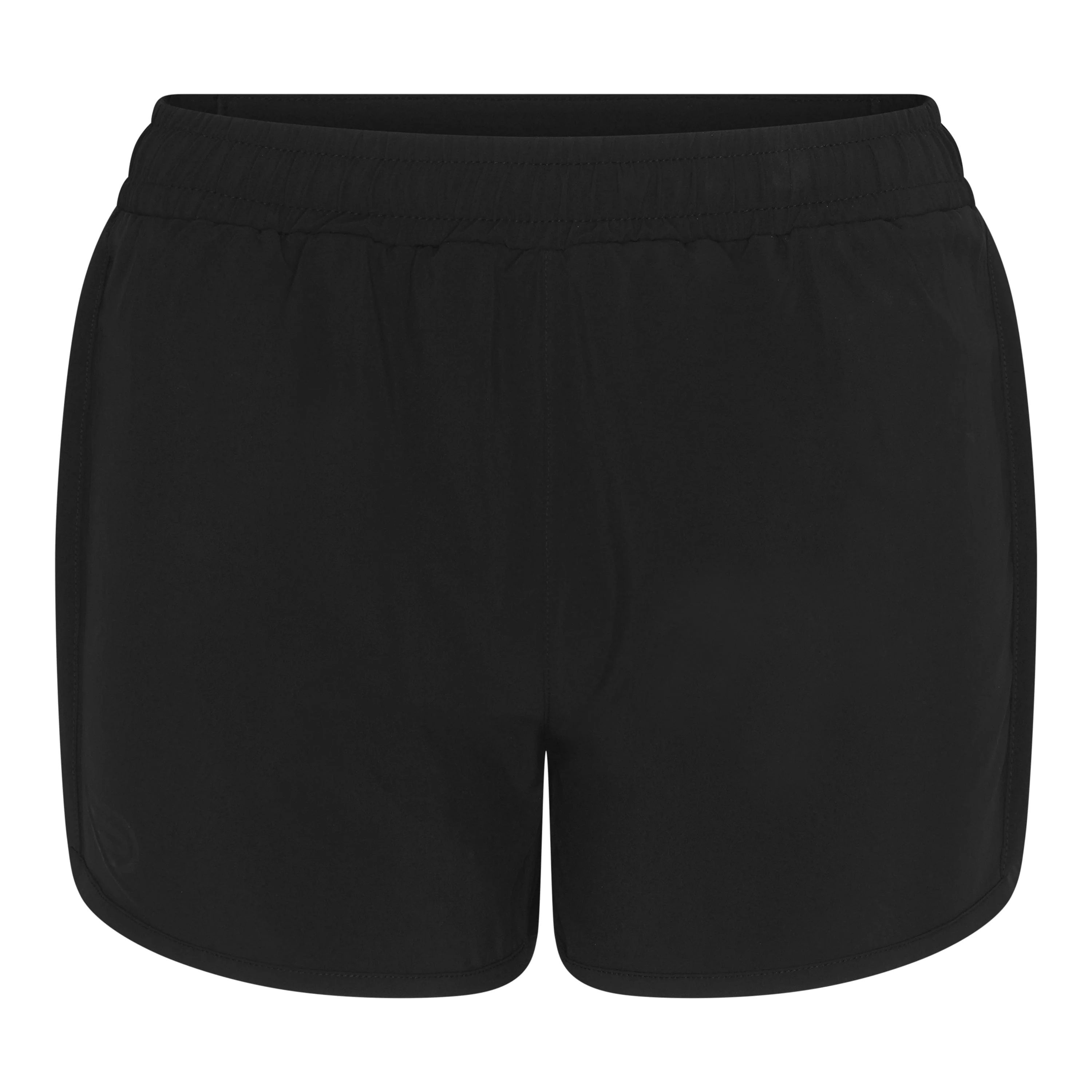 Pressio Women's Perform 5" Short in Black SS25