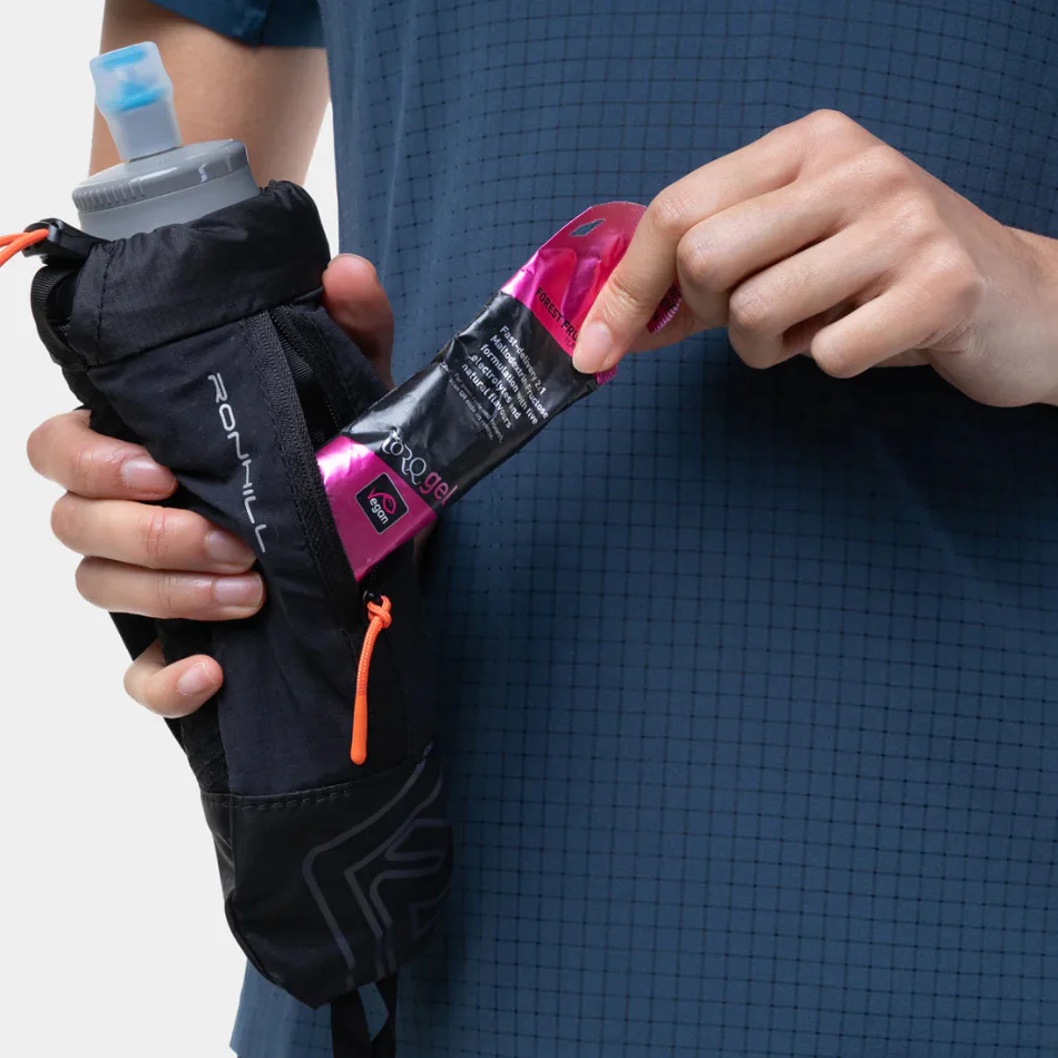 Ronhill SoftFlask with Sleeve in Black/Ronhill Red SS26 - Image 3